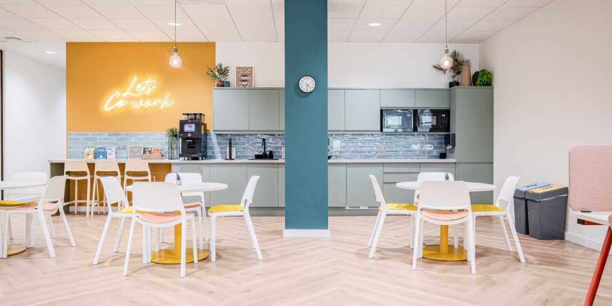 Communal area at 2-Work White Rose Park