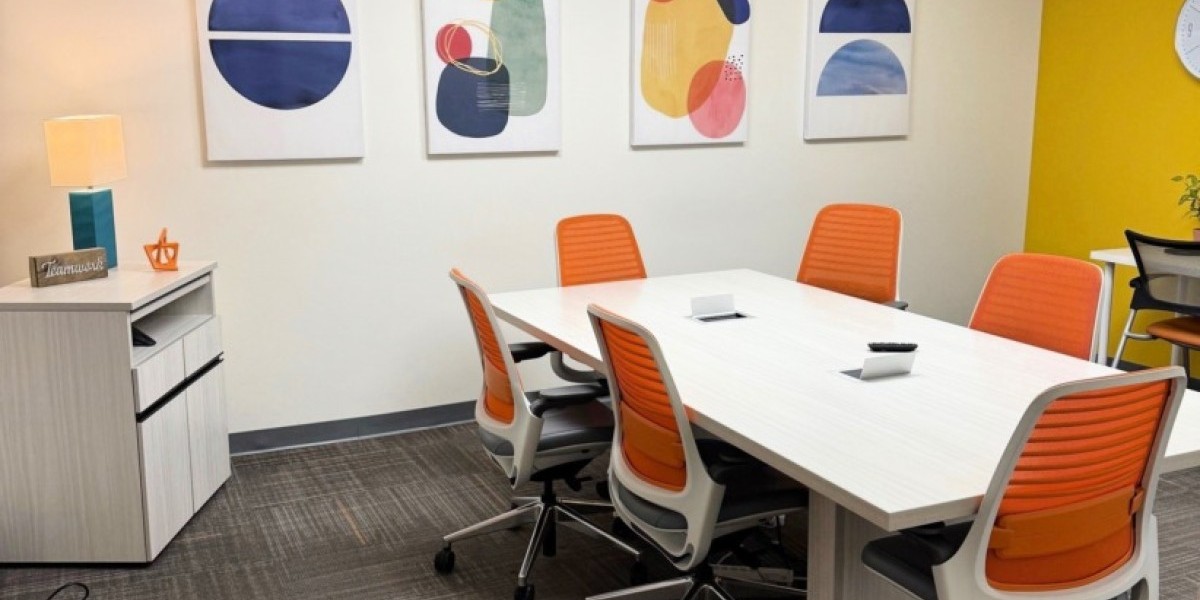 Meeting room at Office Evolution near Garden State Pkwy