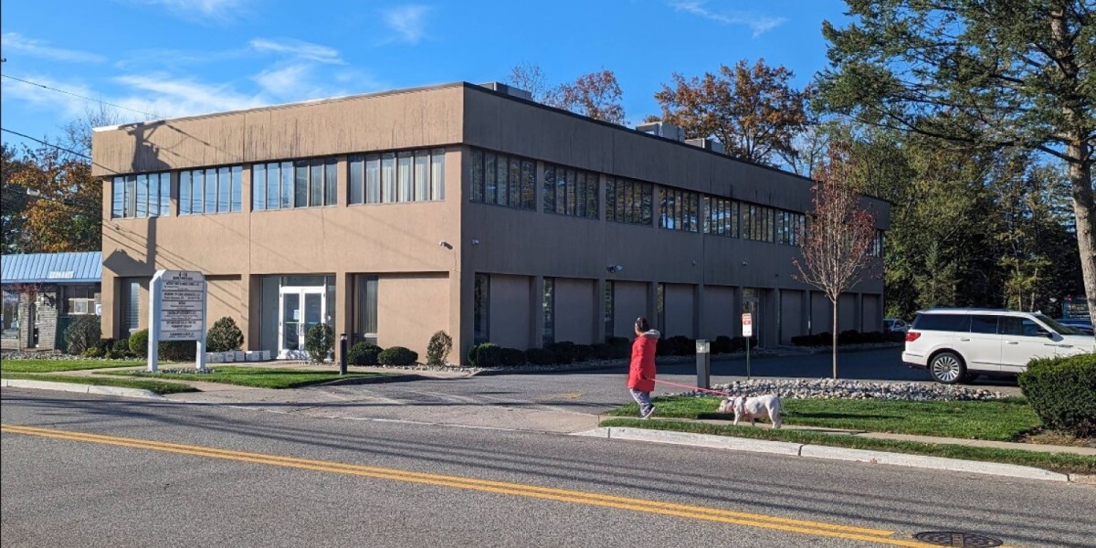 Affordable coworking space for rent at 4-14 Saddle River Rd Suite 204, Fair Lawn, NJ 07410