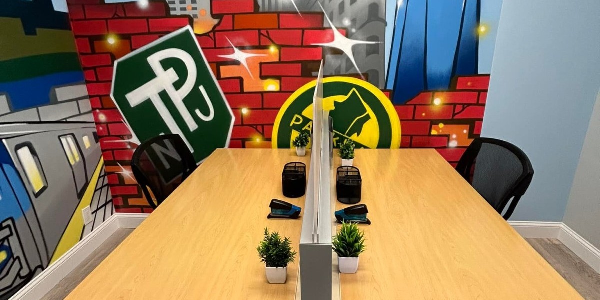 Vibrant coworking space for rent at Suites 204
