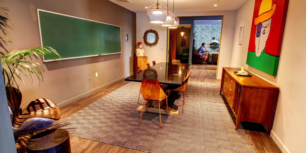 Meeting room near Historic Downtown