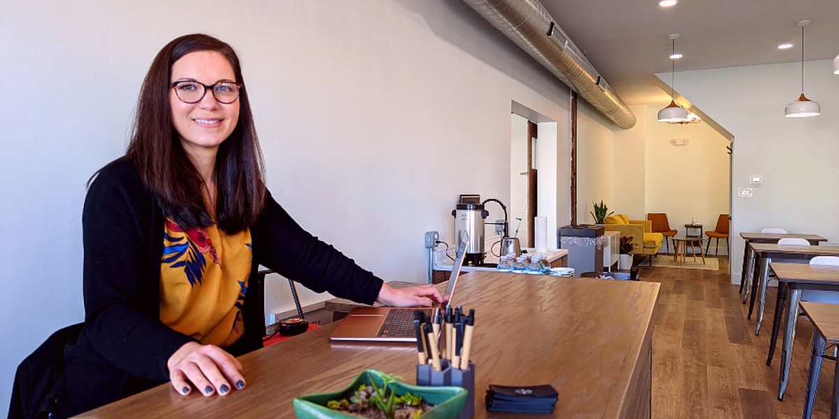 Manned reception at Hub:868, Westmont, Collingswood