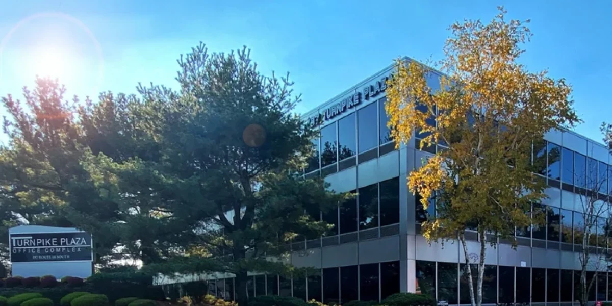 Workspaces to rent at Turnpike Plaza, 197 Route 18 South, East Brunswick, NJ