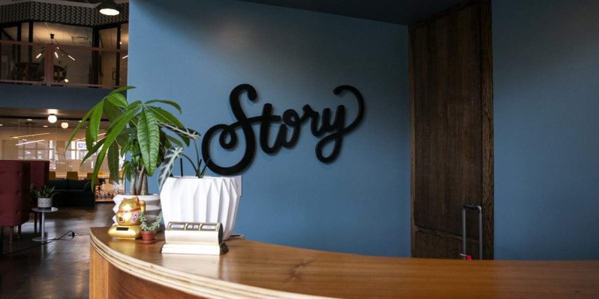 Front desk/manned reception at Story, Louisville