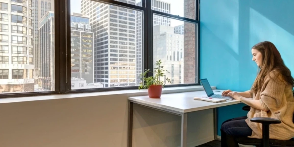 Private office for small team to rent near Magnificent Mile, Chicago