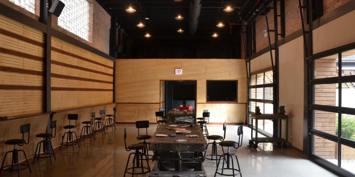 Coworking space to rent near Avondale, Chicago
