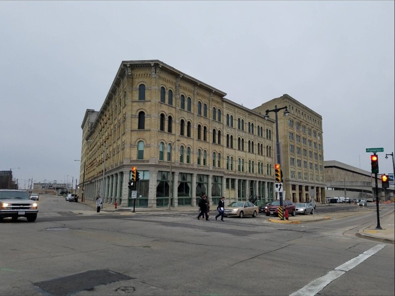 North Plankinton Avenue