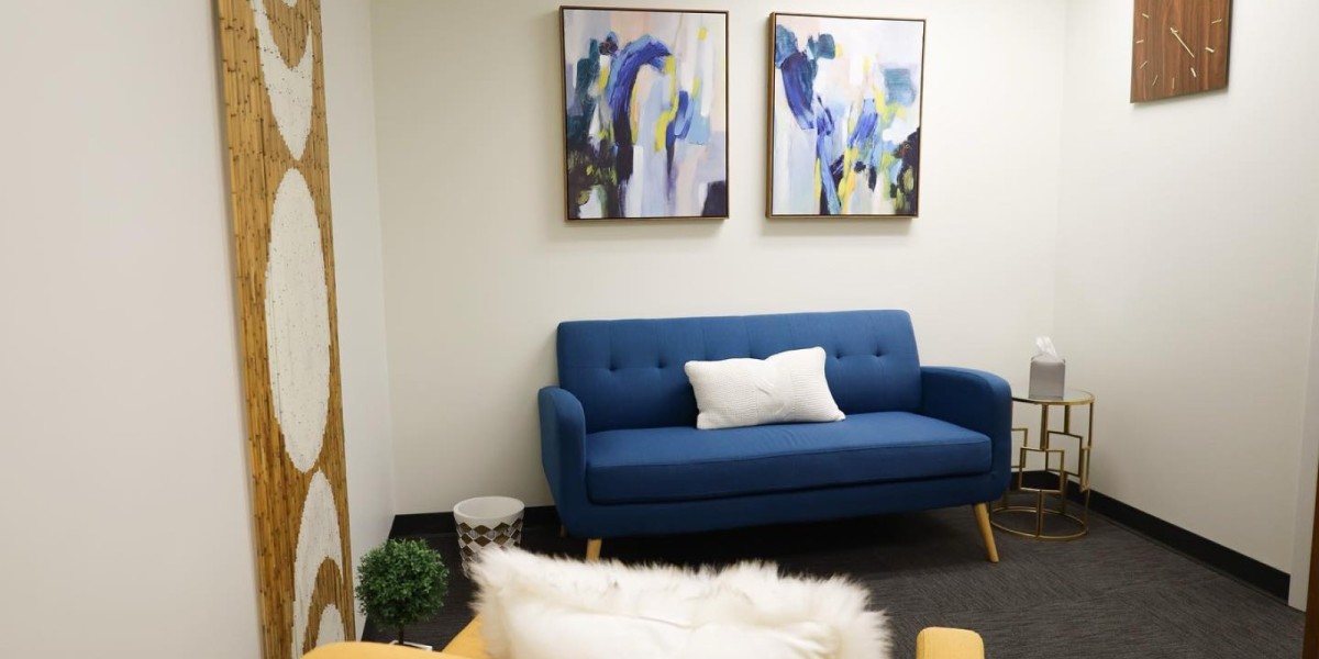 Beautiful wellness room space for rent at Milwaukee