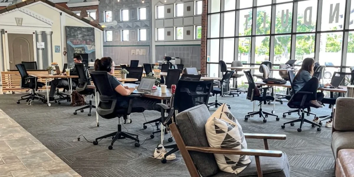 Affordable and all-inclusive workspace near North Quarter