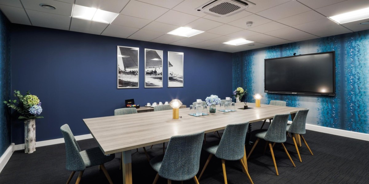Coworking area near Ferndown Industrial Estate, Wimborne