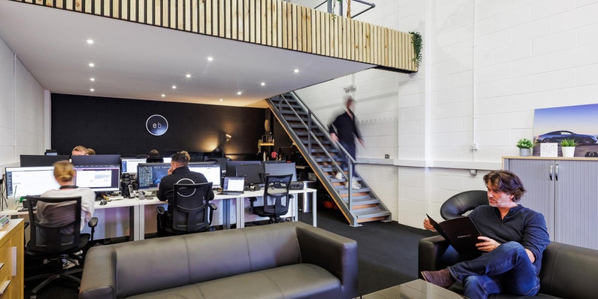 Studio workshop to rent at Arena Offices, Arena Business Centre, Holyrood Cl, Poole BH17 7FJ, UK