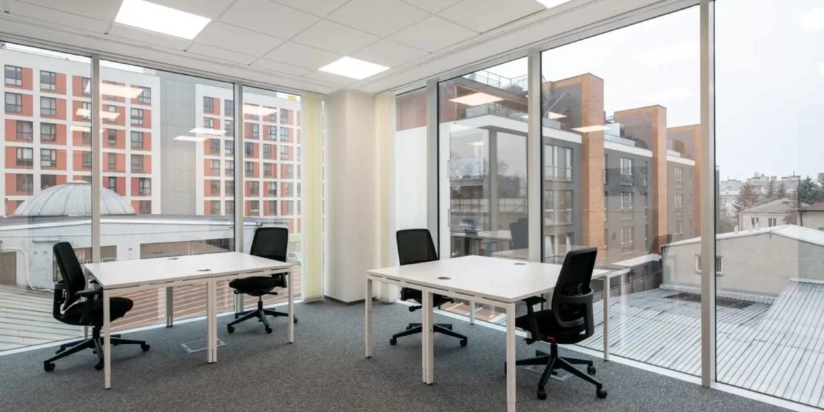 Serviced offices for medical practitioners near Chatham Maritime
