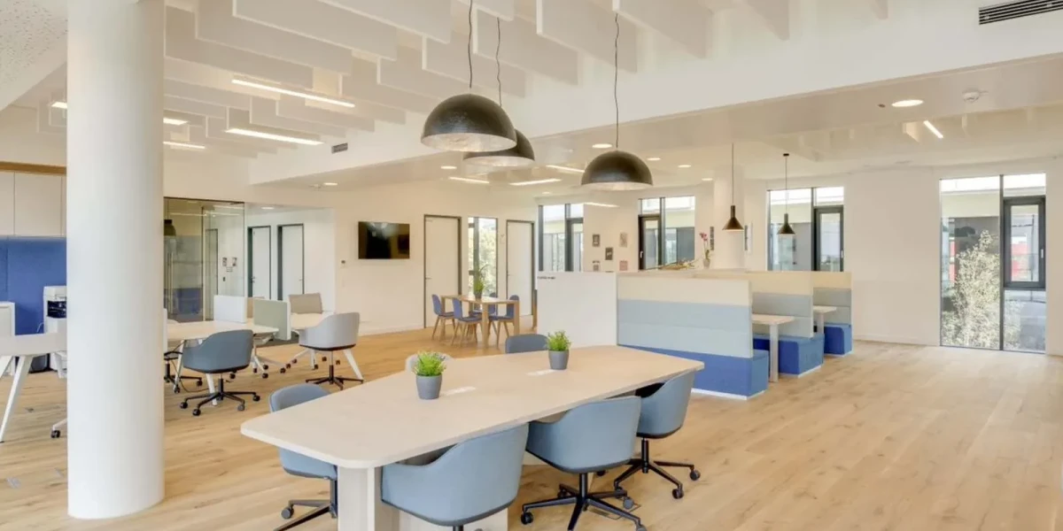 Serviced offices to rent for medical practitioners near Chatham Maritime