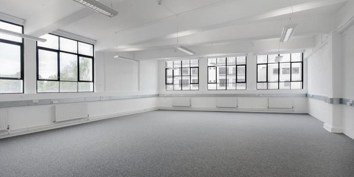 All inclusive office solutions at affordable prices near Barratt Avenue