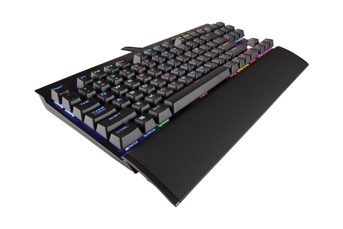 CORSAIR Gaming K65 RGB RAPIDFIRE Compact Mechanical