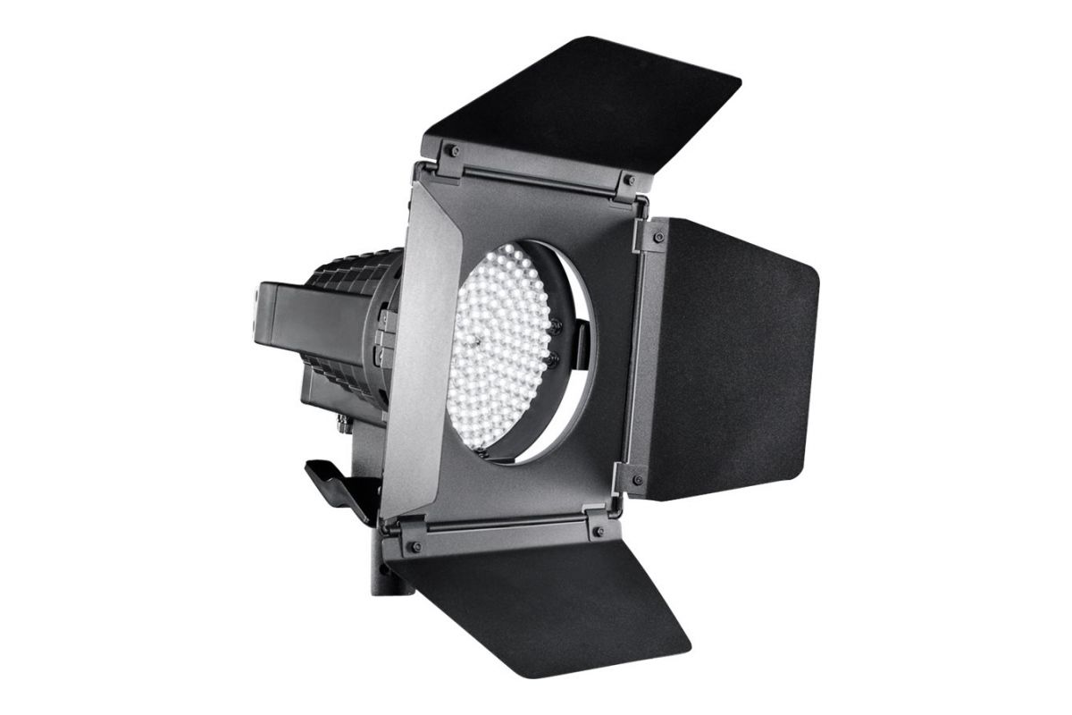 Walimex Pro LED Spotlight + Barndoors