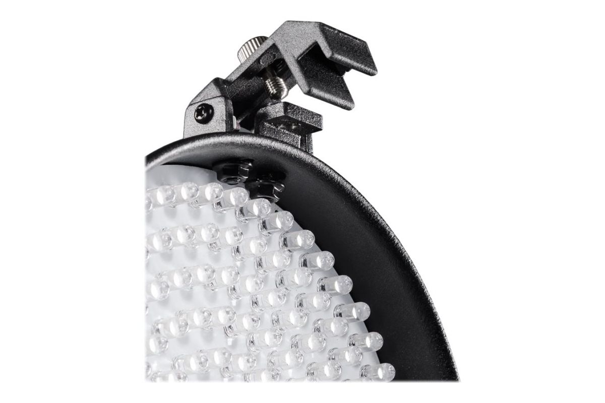 Walimex Pro LED Spotlight + Barndoors