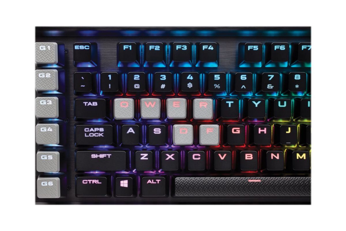 CORSAIR Gaming K95 RGB PLATINUM Mechanical