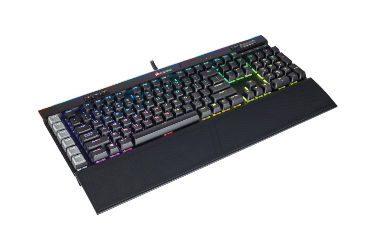 CORSAIR Gaming K95 RGB PLATINUM Mechanical