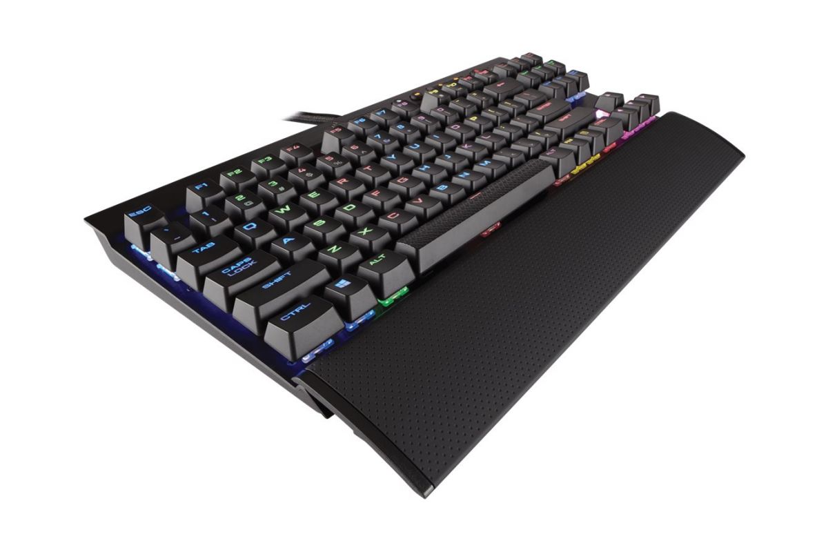 CORSAIR Gaming K65 LUX RGB Compact Mechanical