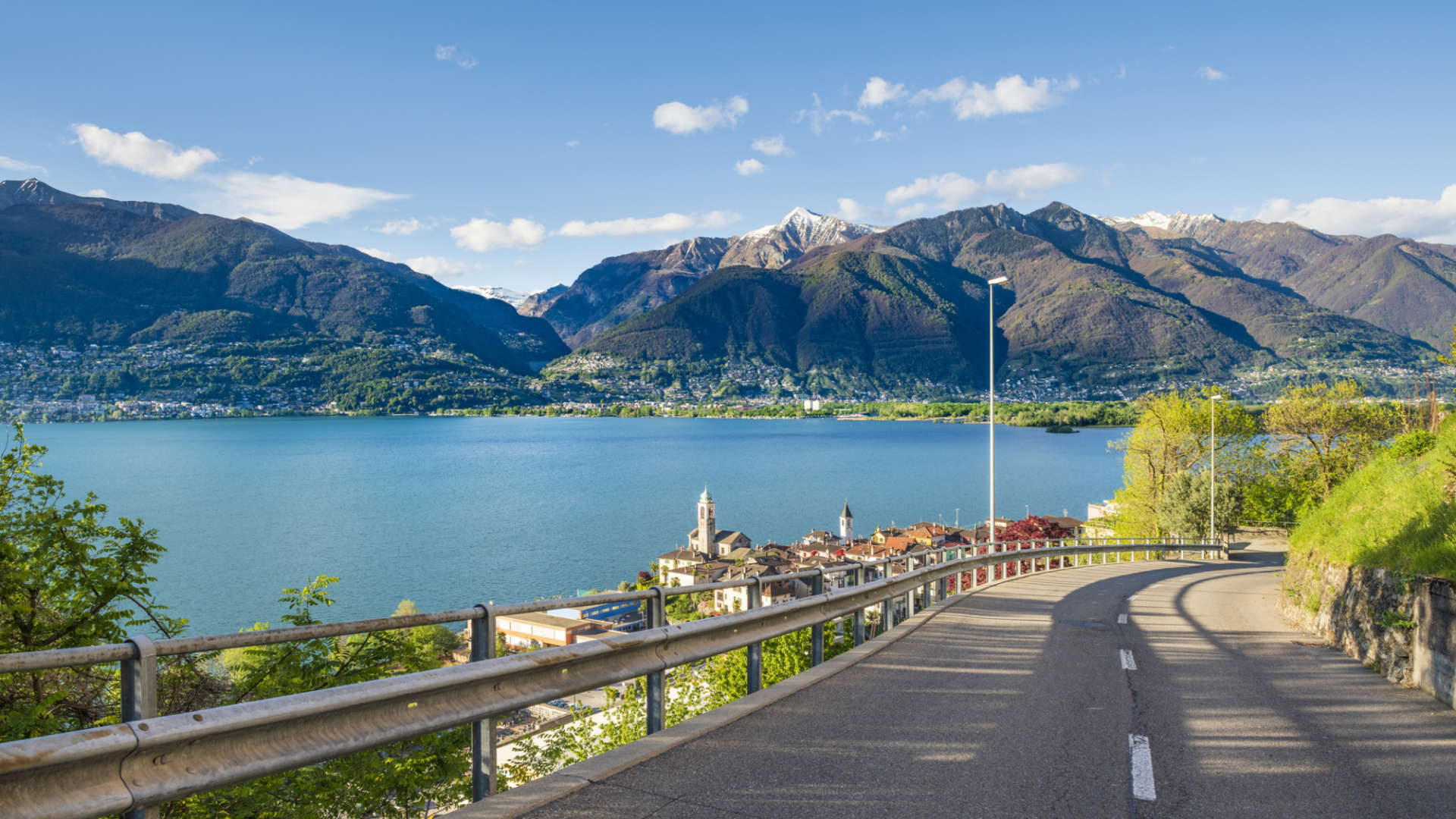 Italian Lakes Tour Roads with views