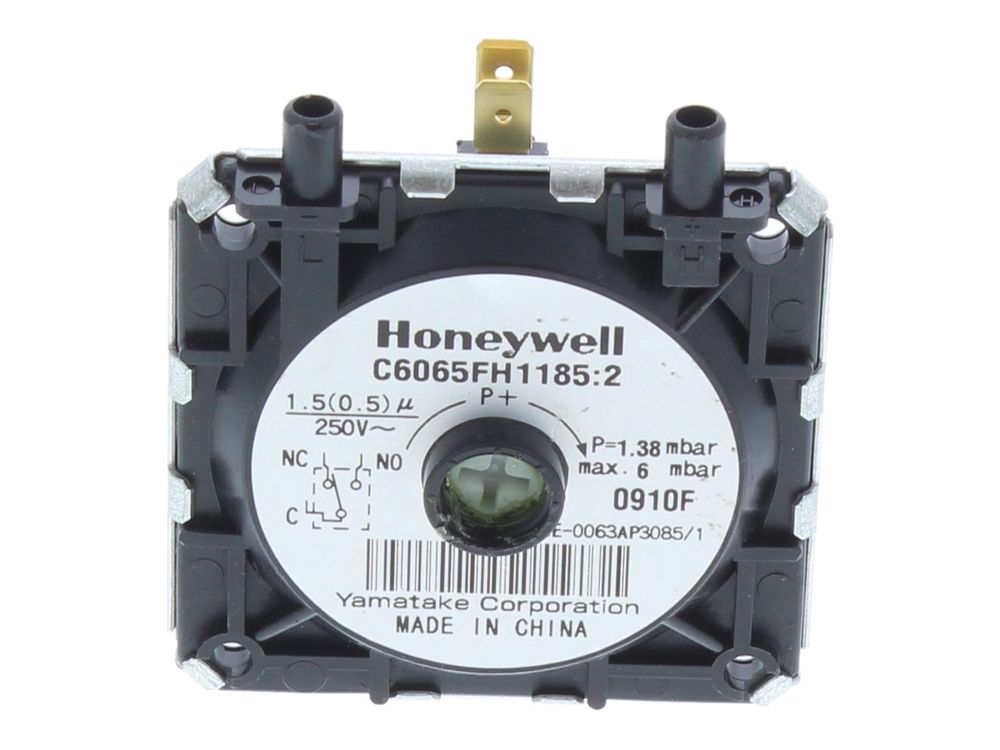 Image of Ariston ACO 27 MFFI Air Pressure Switch 65102232-01