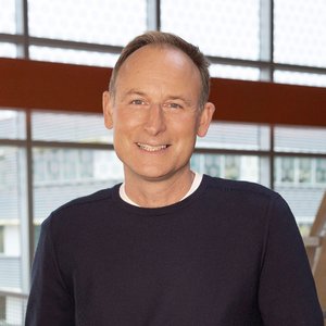 2023---Headshot---Gavin-Poole---1000-x-1000