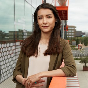 2023-Headshot-Onaba-1000-x-1000