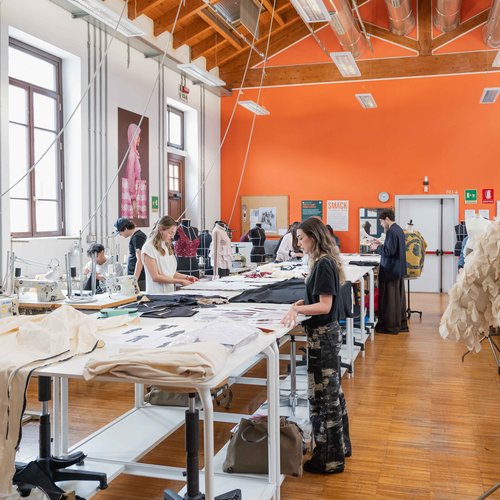 2025_05_06_NABA_PREPARAZIONE_FASHION_SHOW-93