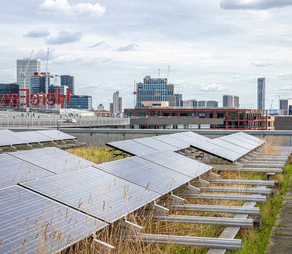 vb2063568_Bio-Solar-Roof-2022-WeDesign-3Z6A6450_1600x1067 (1)