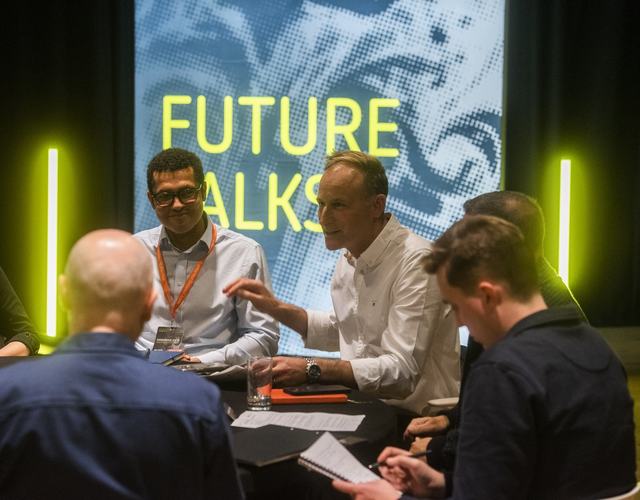 vb5557158_futuretalks_dangerousideas-39_1600x1087 (3)