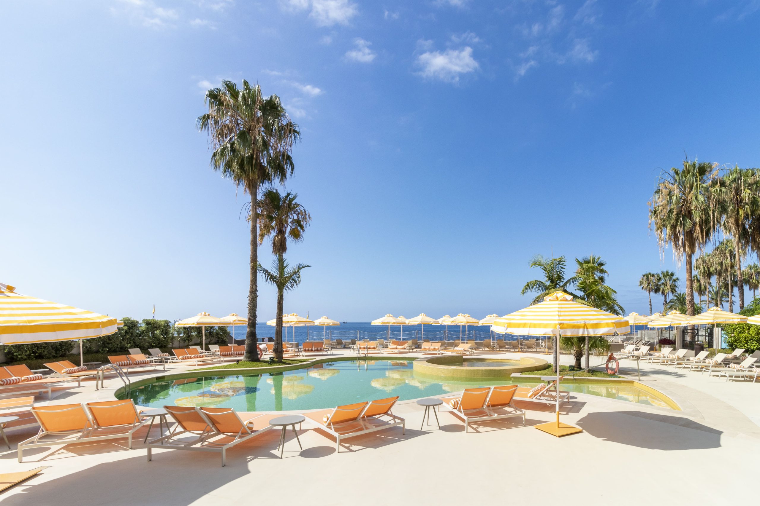 NEXT Hotel