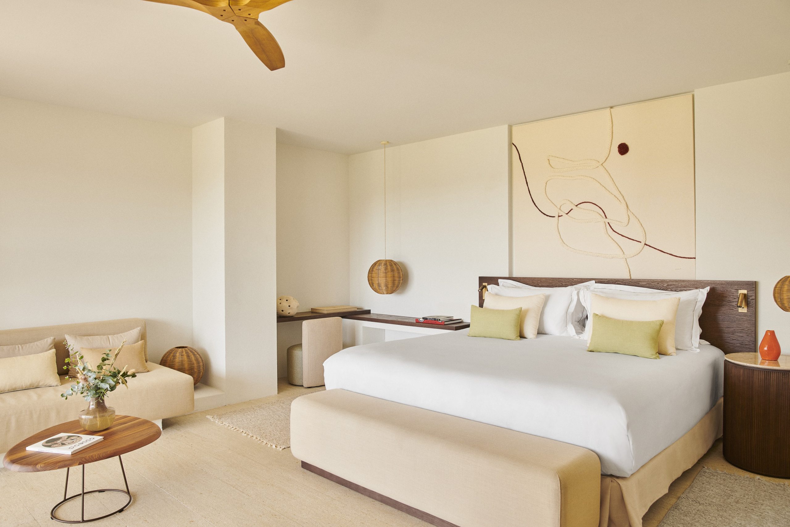 La Zambra Resort