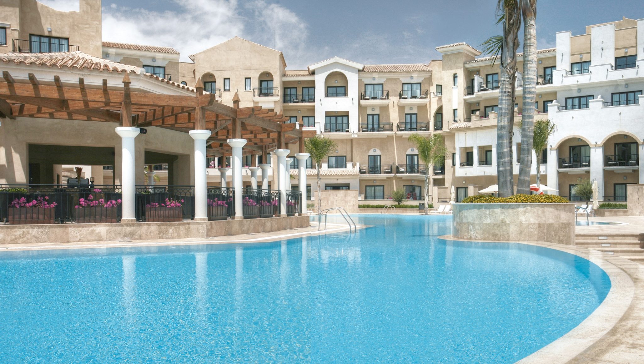 DoubleTree by Hilton La Torre Golf & Spa Resort