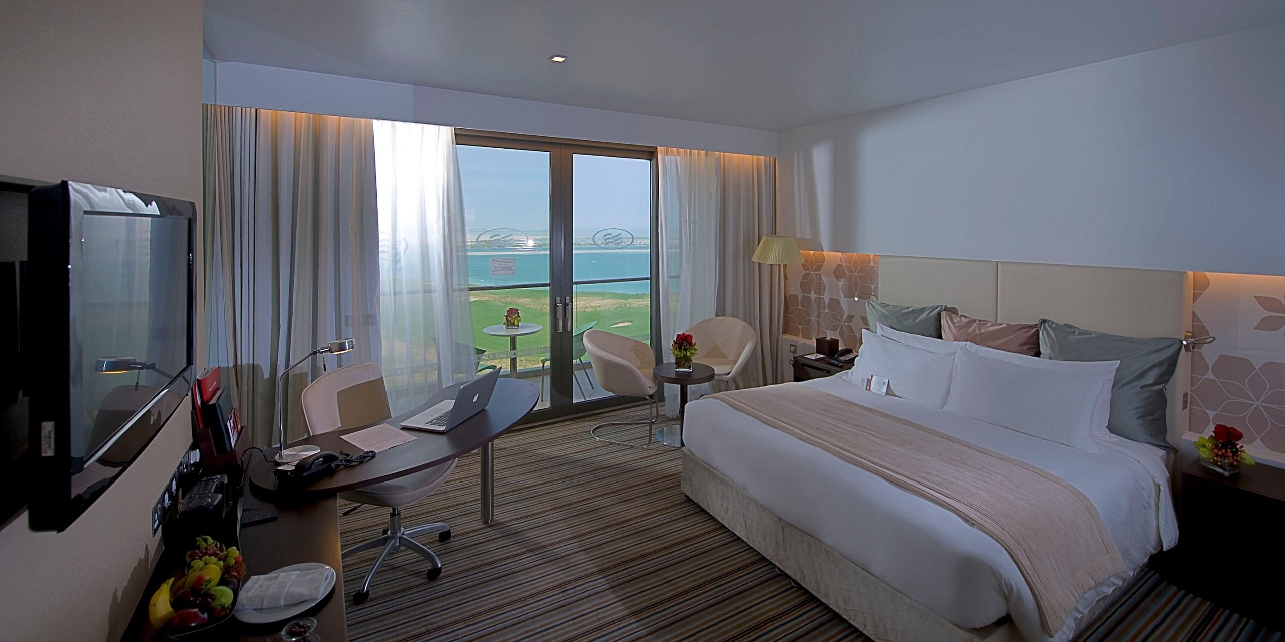 Crowne Plaza Abu Dhabi