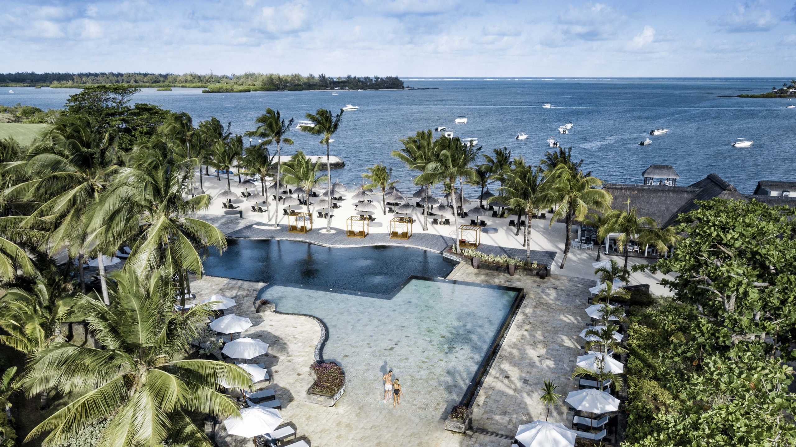 The Bay Club at Anahita
