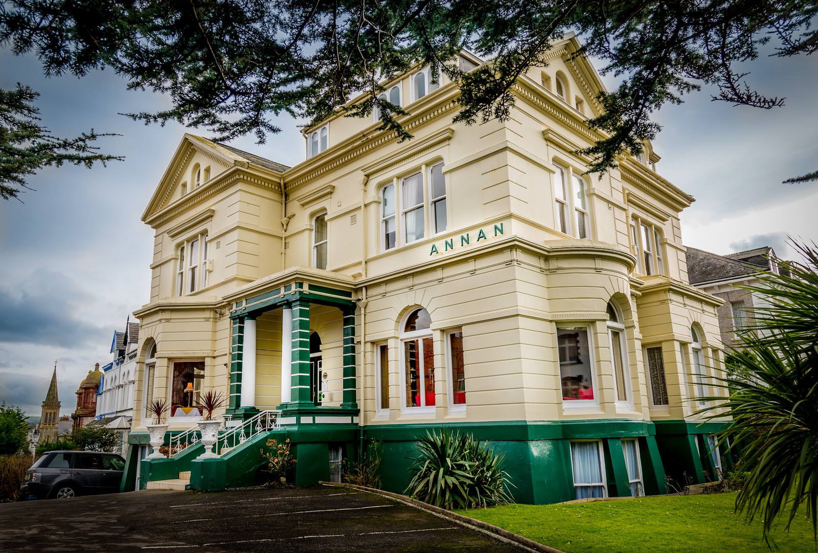 The Annan Hotel