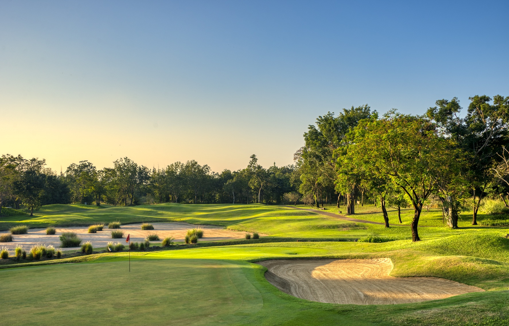 Play golf in Hua Hin at Springfield Royal Country Club
