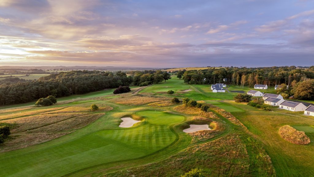 Play golf in Scotland at SCHLOSS Roxburghe Golf Course