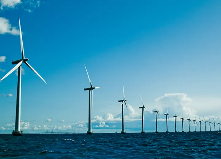 Web wind farm shutterstock 43932955