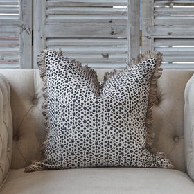 Kiraoli Mocha Cushion