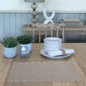 Scalloped Placemat Natural