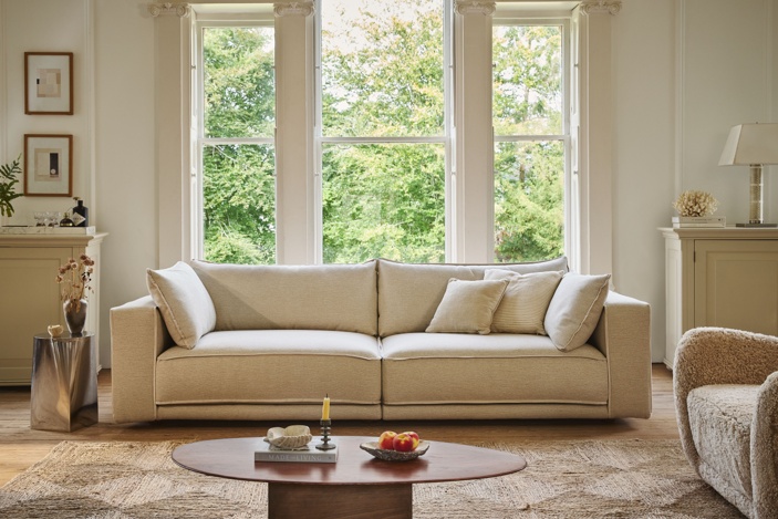 Wimbeldon Large Sofa In Stain Resistant Broad Weave Linen Sloe Flower Hero