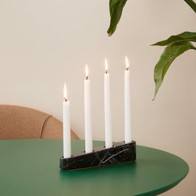 ILTA - Schwarzer MARMOR-KERZENSTÄNDER - 4-Armig - Adventskranz | Samuli Helavuo | Spring Copenhagen