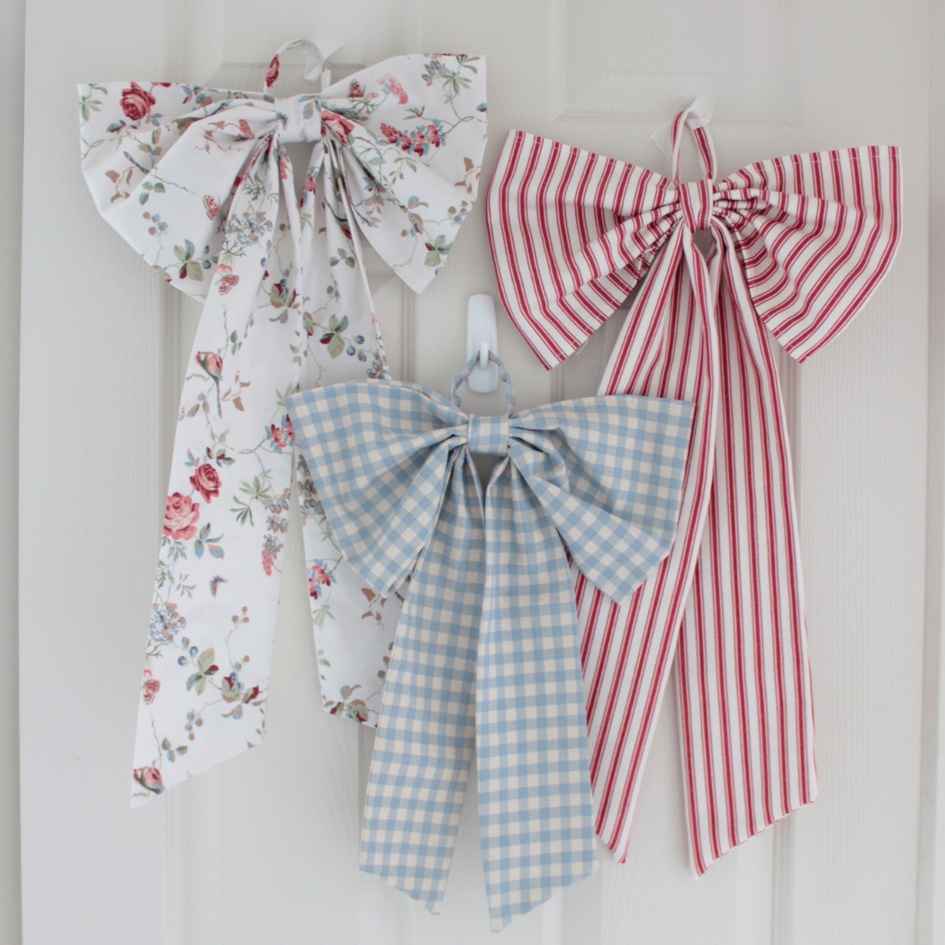 Floral Christmas House Bow