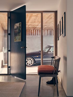 Drummer Bench Dark Oak in Quince Jam Clever Linen