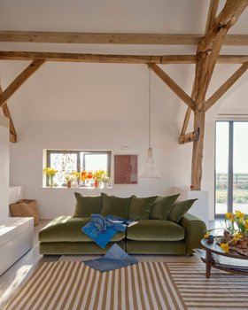 Wodge Modular Chaise Longue in Grass Clippings Green Velvet