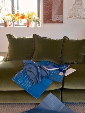 Wodge Modular Chaise Longue in Grass Clippings Green Velvet