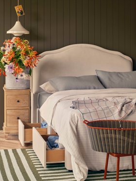 Sugar Puff King Size Bed in Passing Cloud Grey Velvet