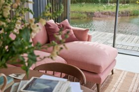 Groover Chaise Sofa in Strawberry Milkshake Pink Linen